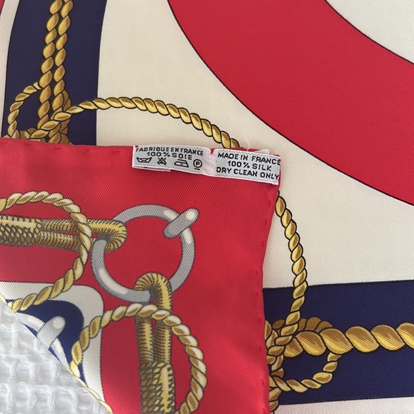 Authentic HERMES Silk Scarf 35” Square - Picture 4 of 7